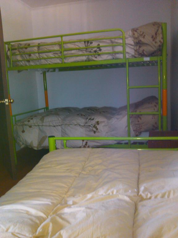 Hostal Barrio Italia Сантьяго Номер фото